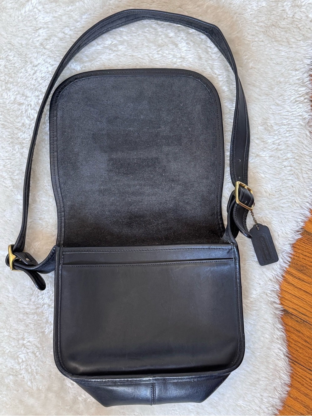 Coach 90’s Vintage Black Leather Classic Should Bag Style 1970 - Picture 9 of 15